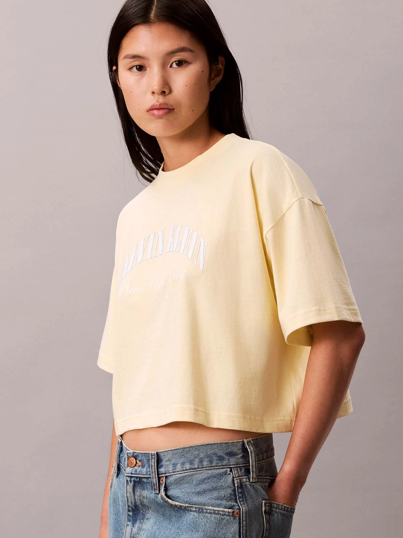 POLERA CROPPED BOXY CON LOGO - 4