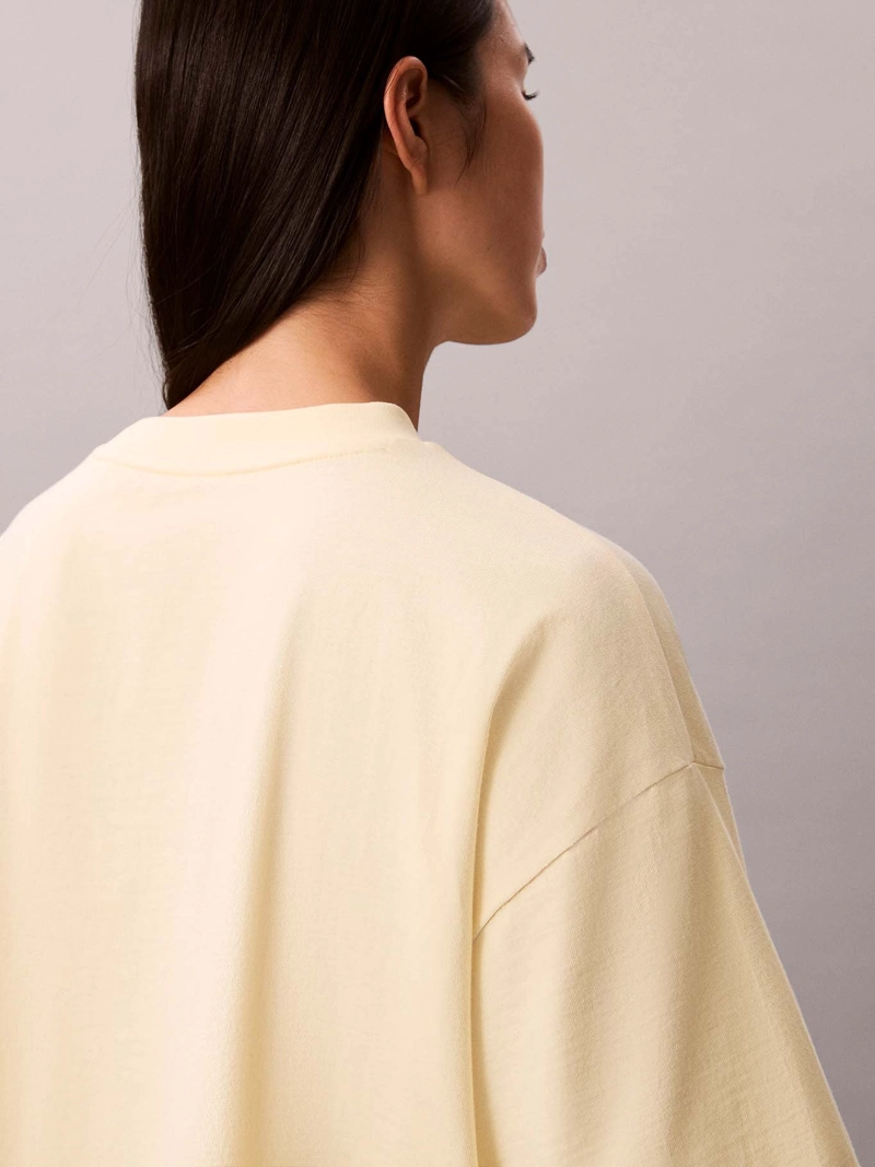 POLERA CROPPED BOXY CON LOGO - 6
