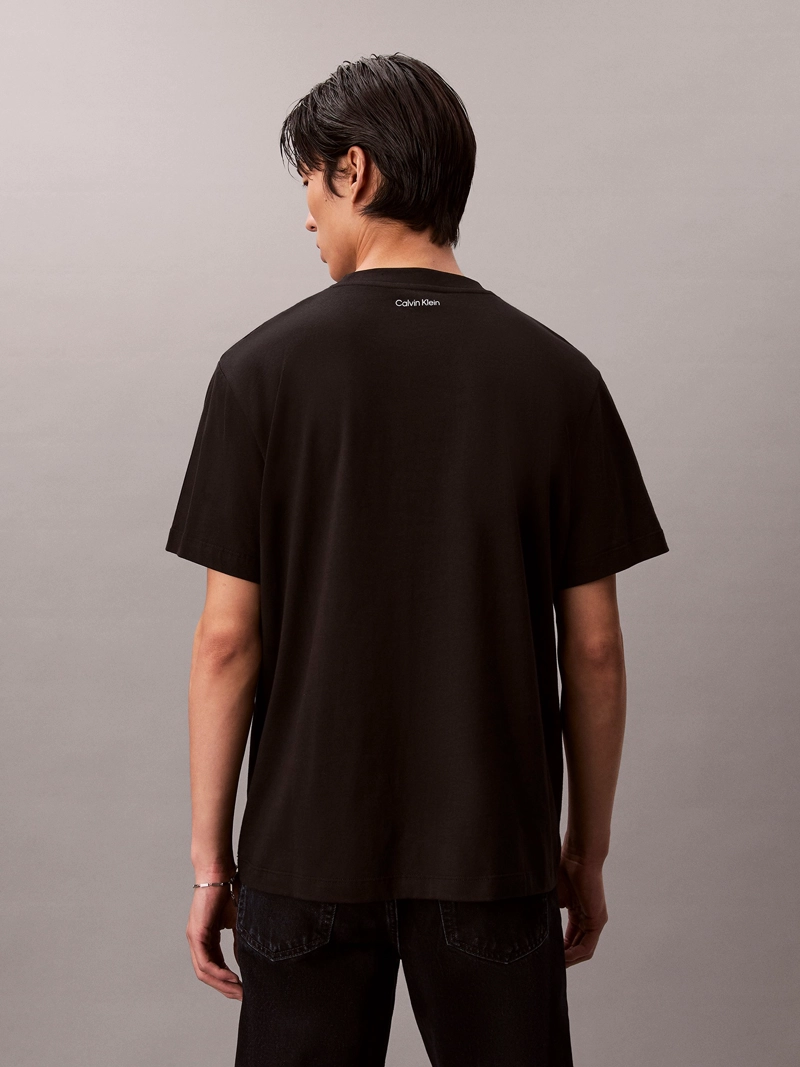 POLERA CON LOGO GRAFICO - 3