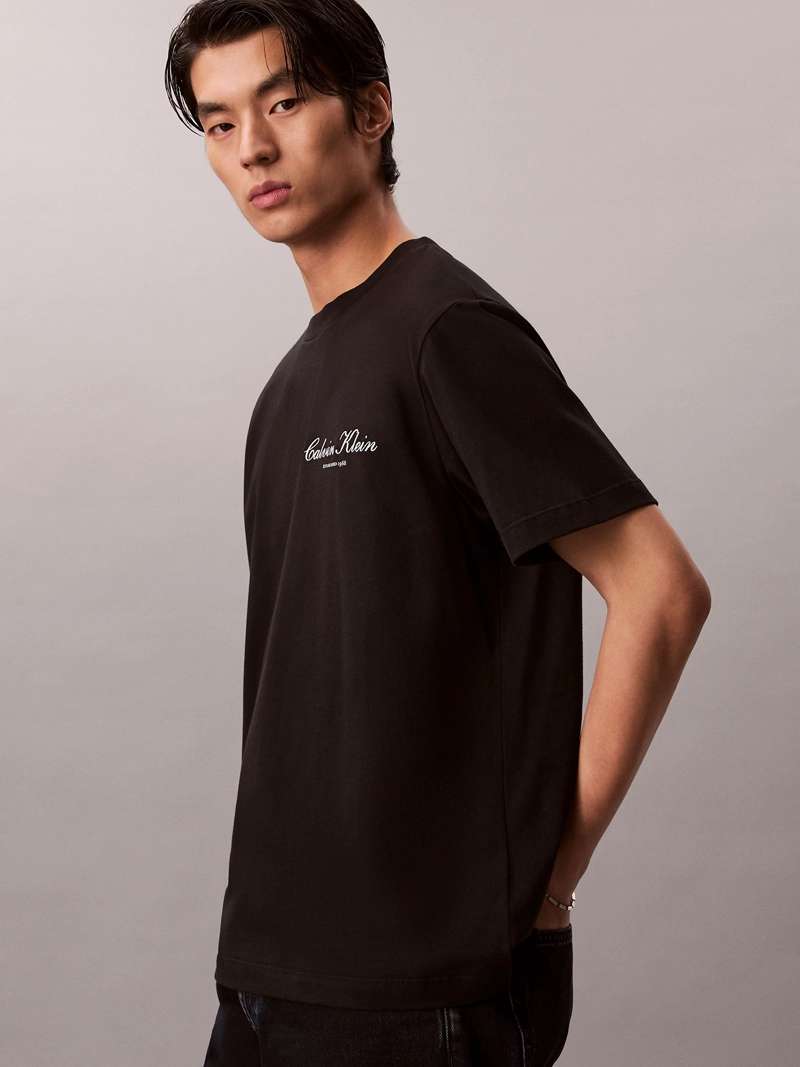 POLERA CON LOGO GRAFICO - 4