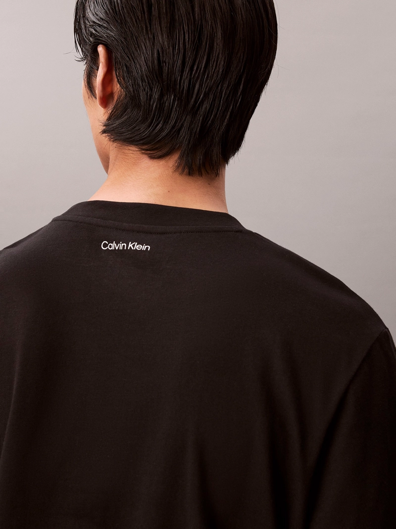 POLERA CON LOGO GRAFICO - 6