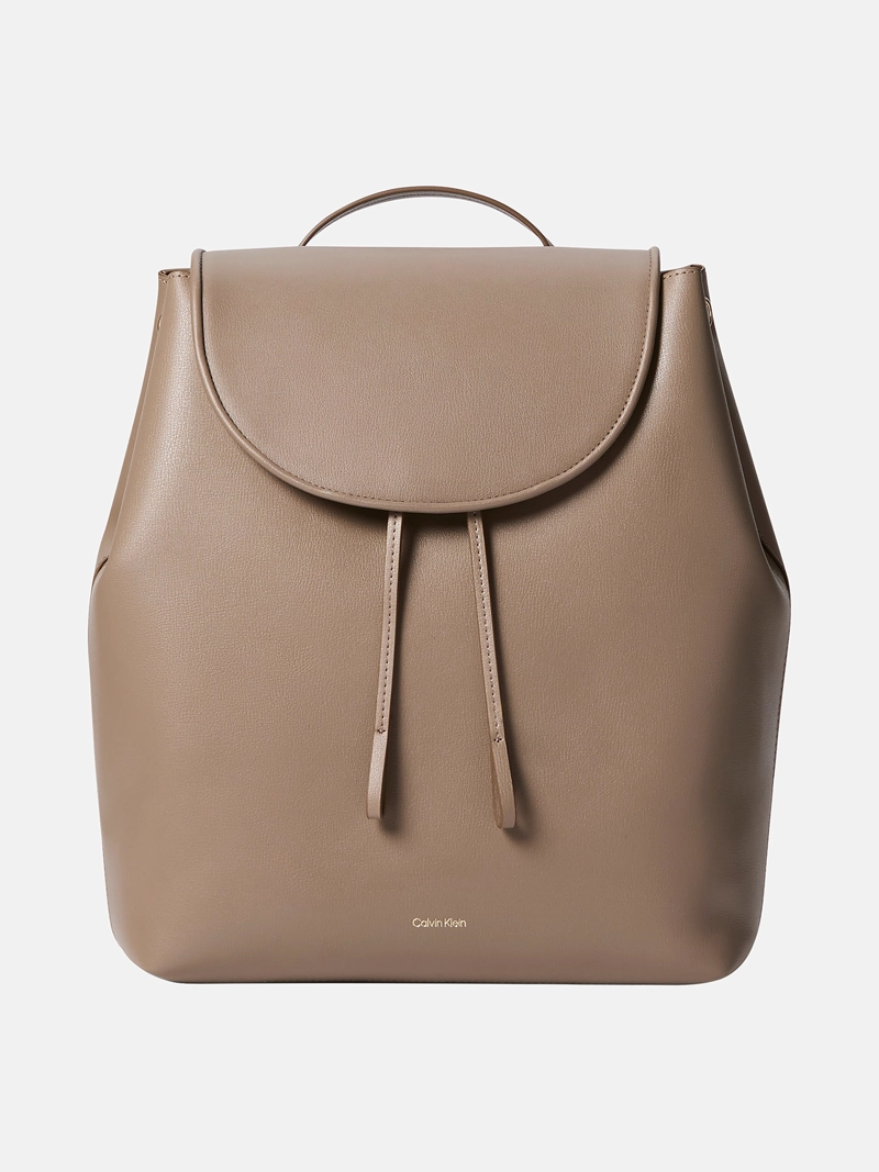 MOCHILA GRANDE CON SOLAPA - 1