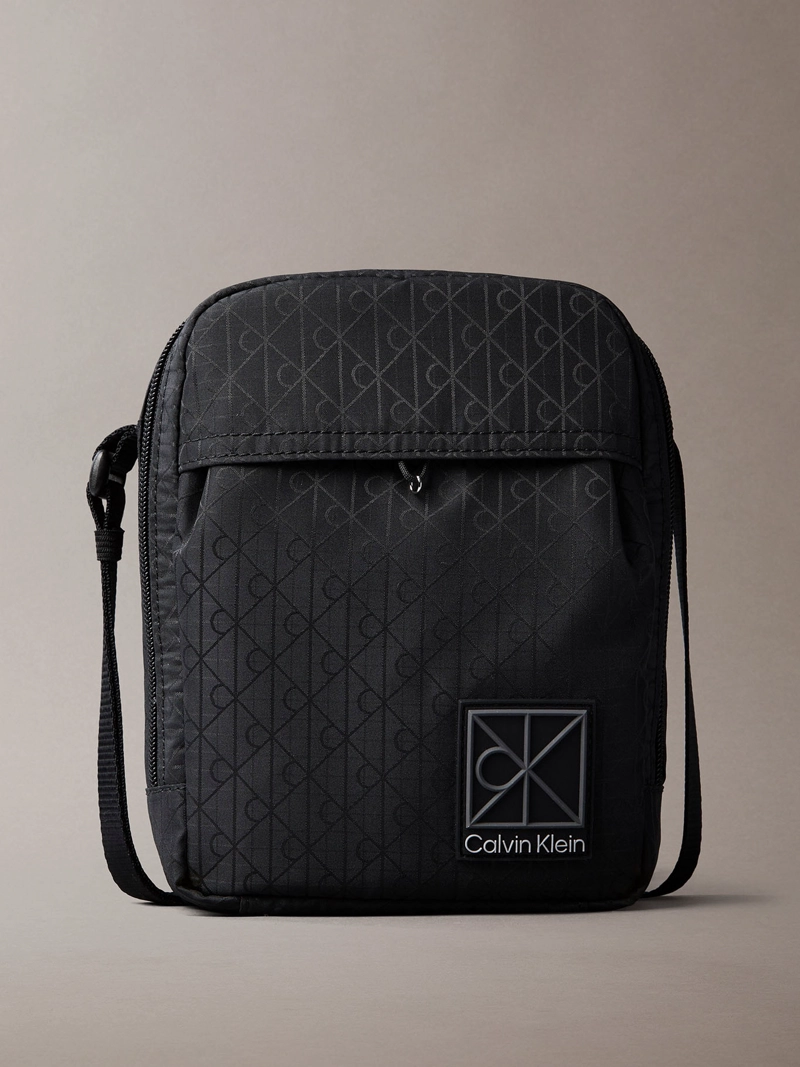 BOLSO REPORTER CON ESTAMPADO DE EMBLEMA - 1