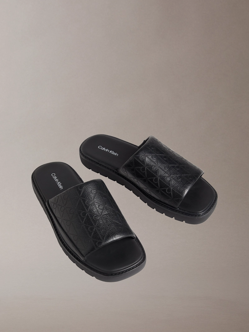 SANDALIAS MOLDEADAS CON ESTAMPADO DE EMBLEMA - 1