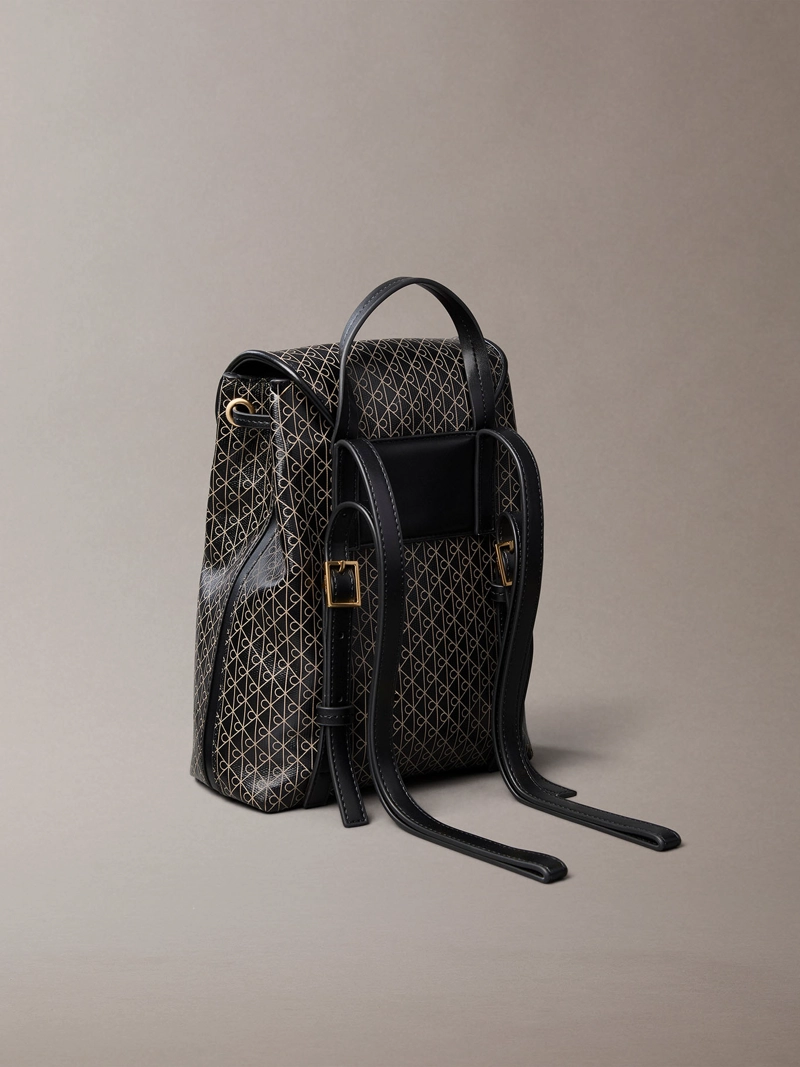 MOCHILA MINI CON ESTAMPADO DE EMBLEMA - 2