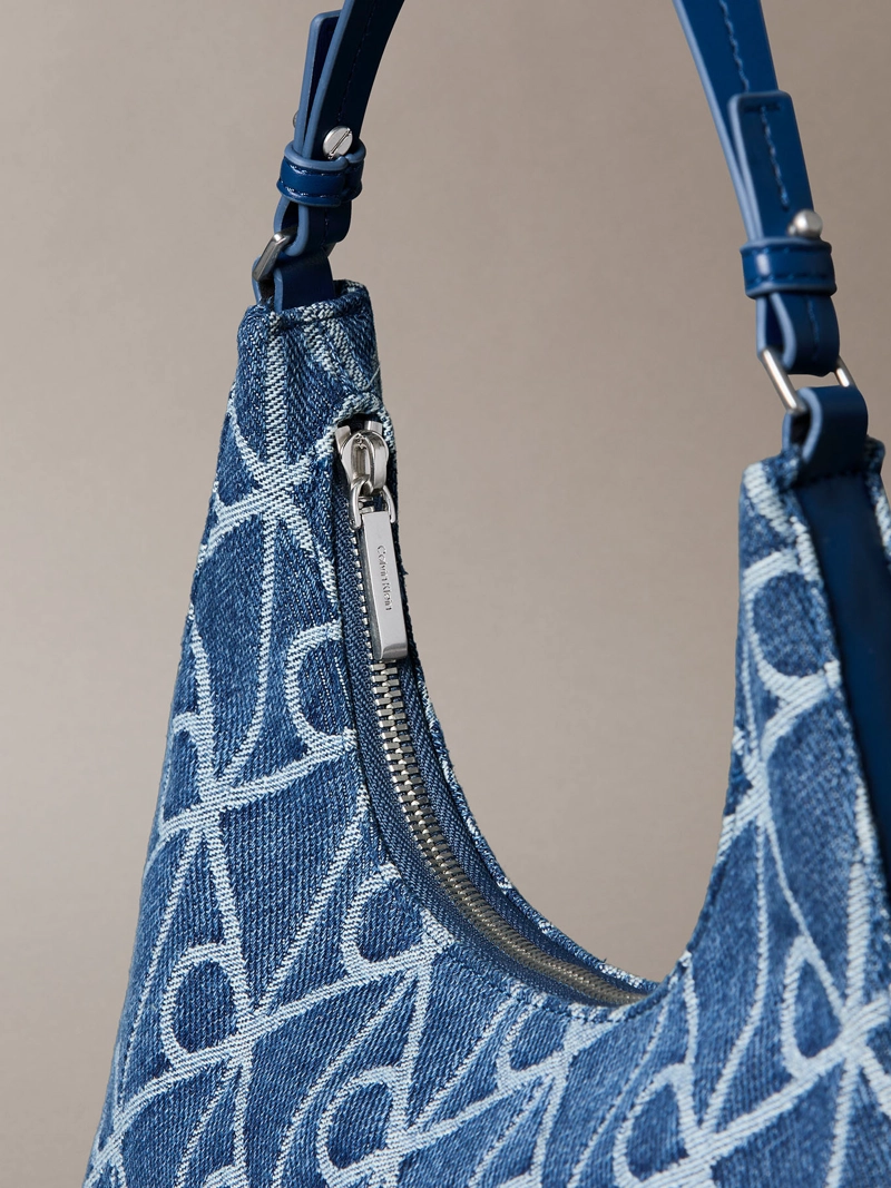 CARTERA DENIM CON ESTAMPADO DE EMBLEMA - 4
