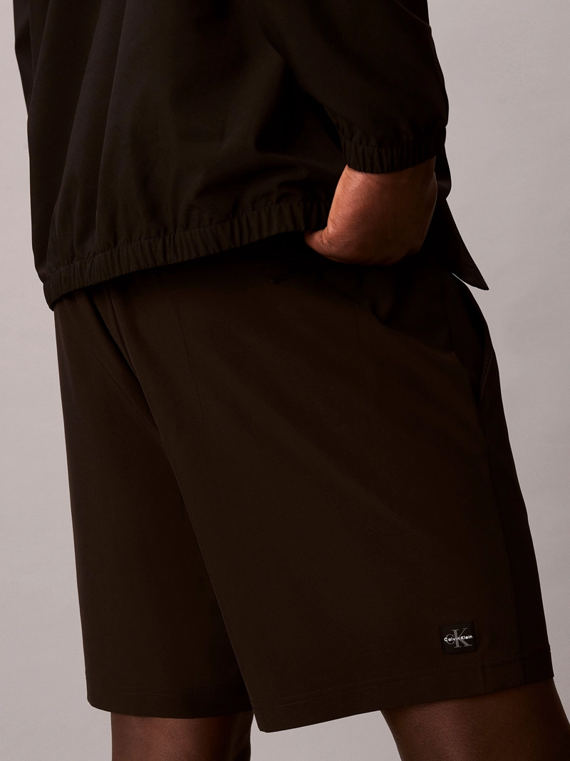 SHORT DEPORTIVO GRAPHIC MONOGRAM - 5