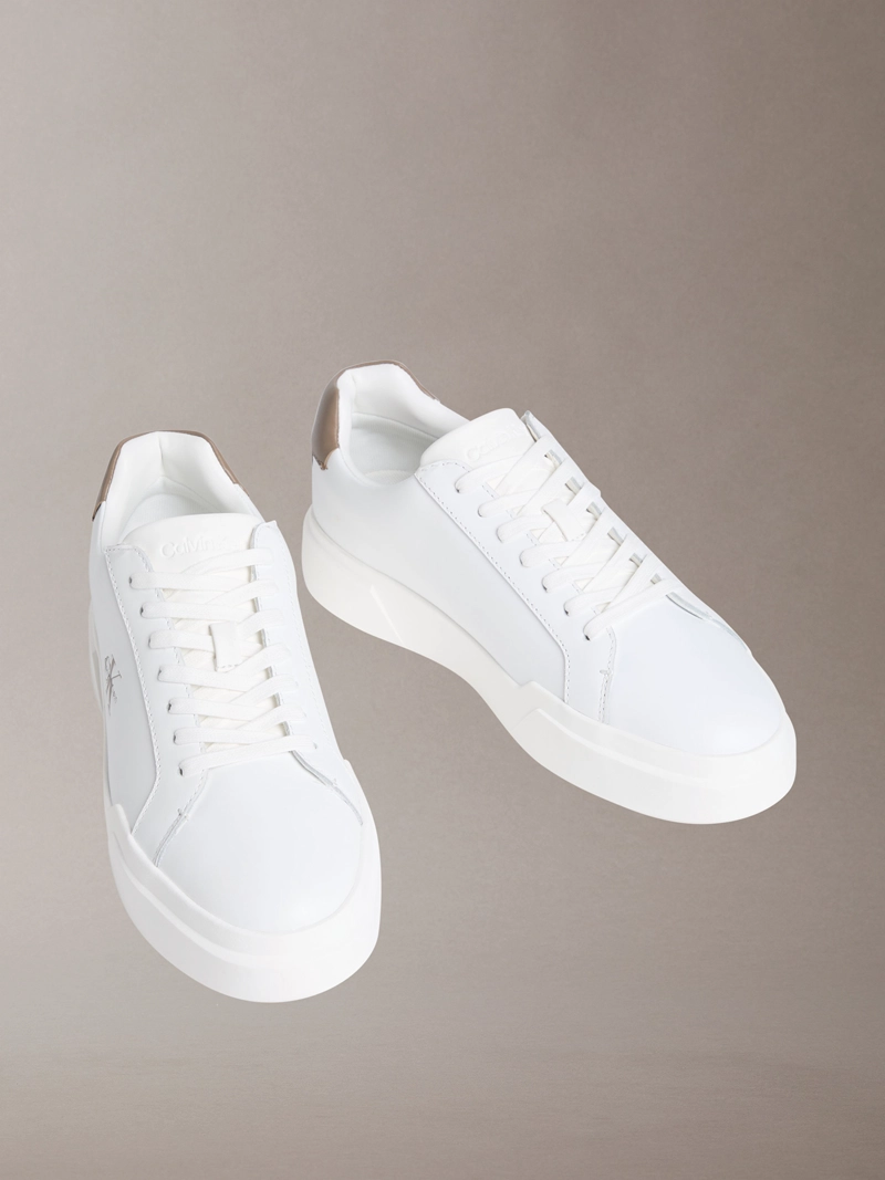 ZAPATILLAS DE CUERO CON LOGO DISTINTIVO - 1