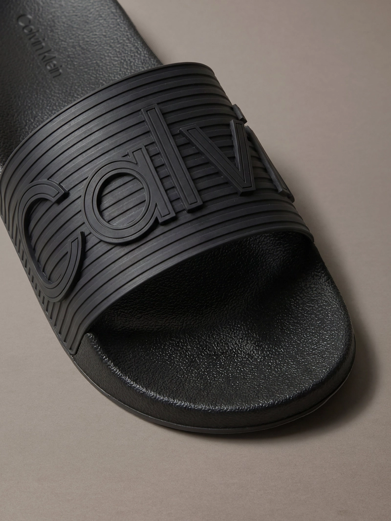 SANDALIAS CON LOGO EN TEXTURA - 7