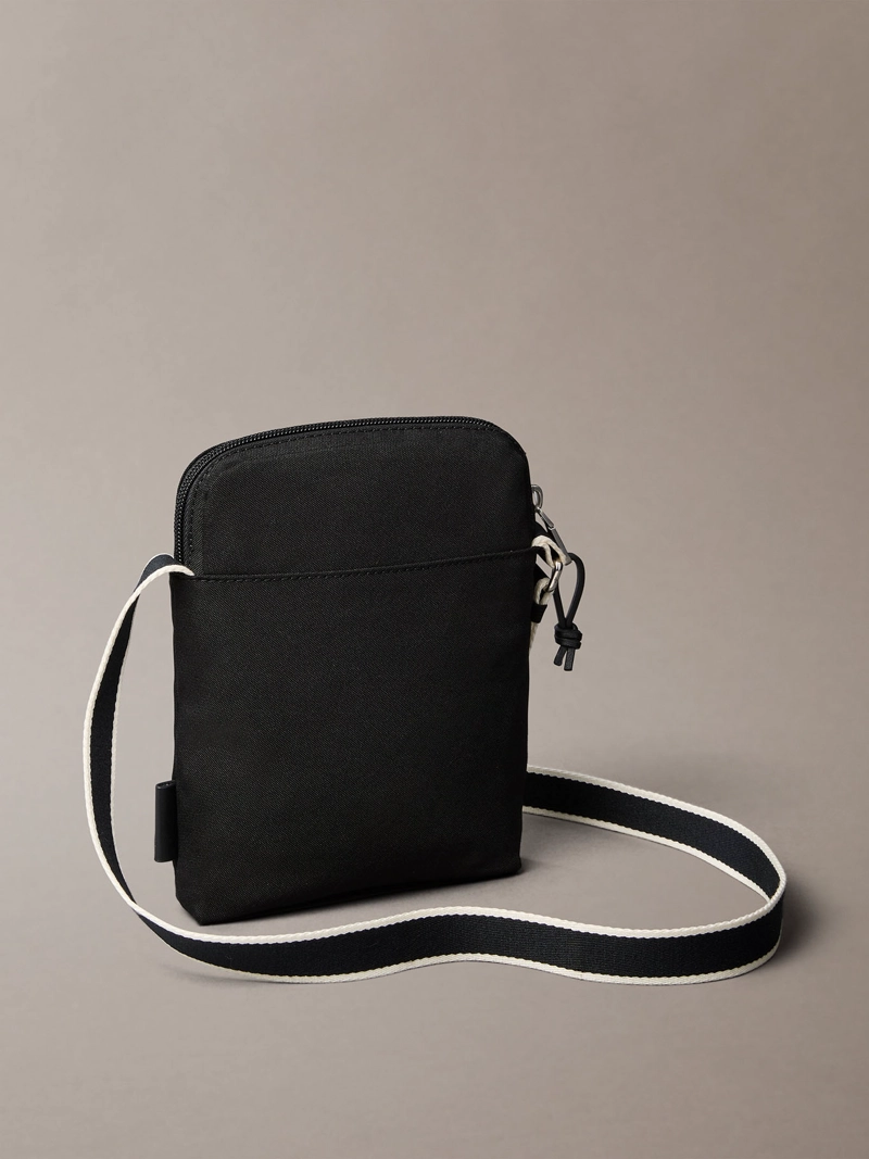 BOLSO REPORTER CON PARCHE GRAFICO - 2