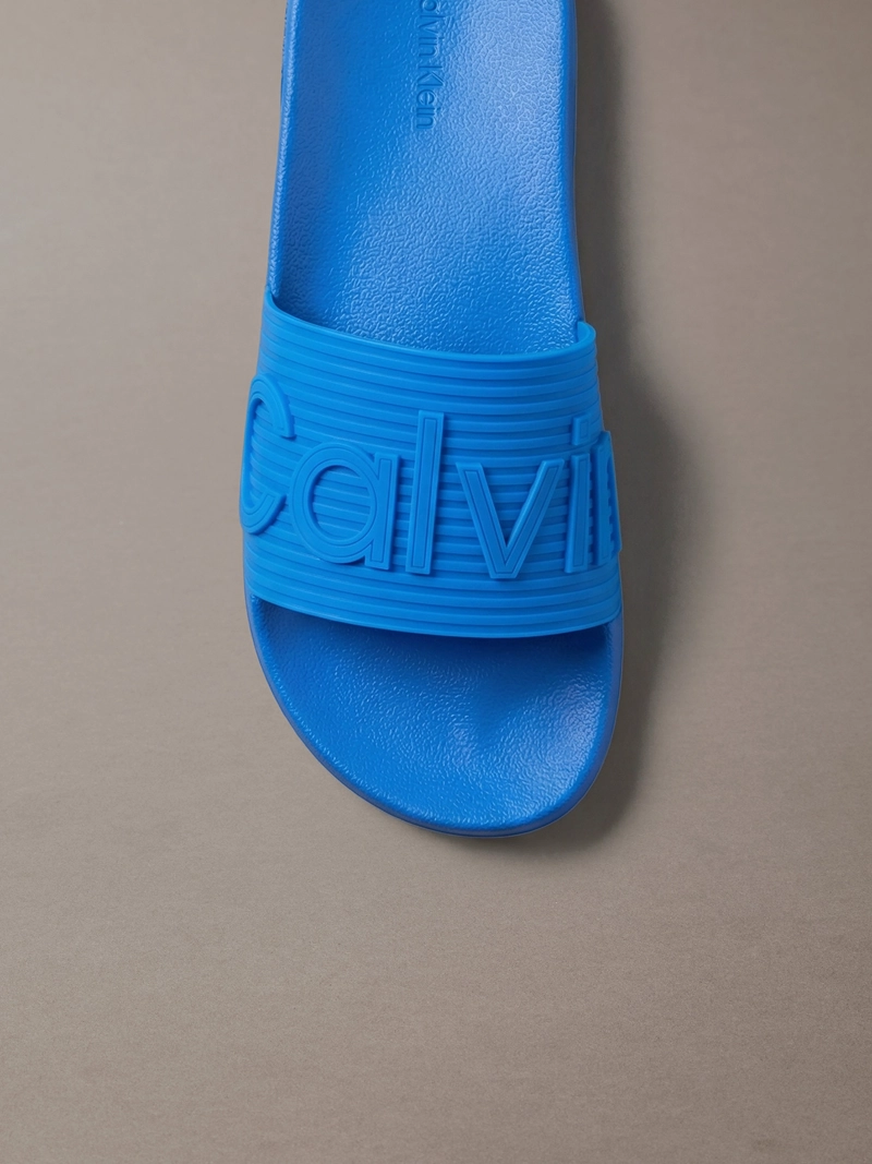 SANDALIAS CON LOGO EN TEXTURA - 3