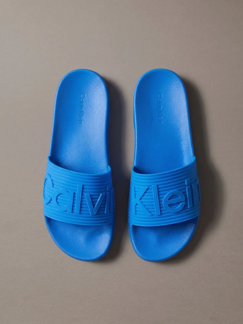SANDALIAS CON LOGO EN TEXTURA - 4
