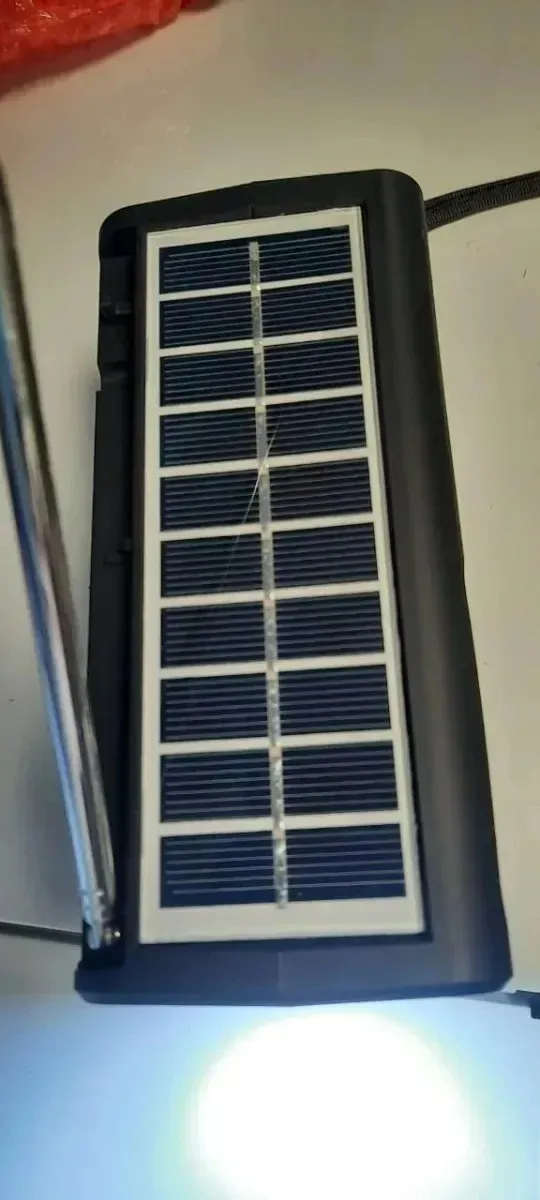 RADIO SOLAR BLUETOOTH LINTERNA , USB, RADIO, CARGA AUTOMATIC - 3