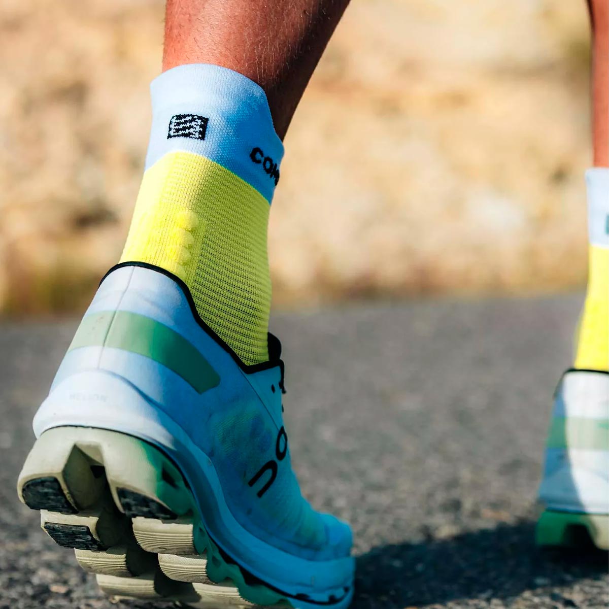 CALCETÍN UNISEX COMPRESSPORT OI24 C PRO RACING V4.0 RUN HIGH AMARILLO - 5