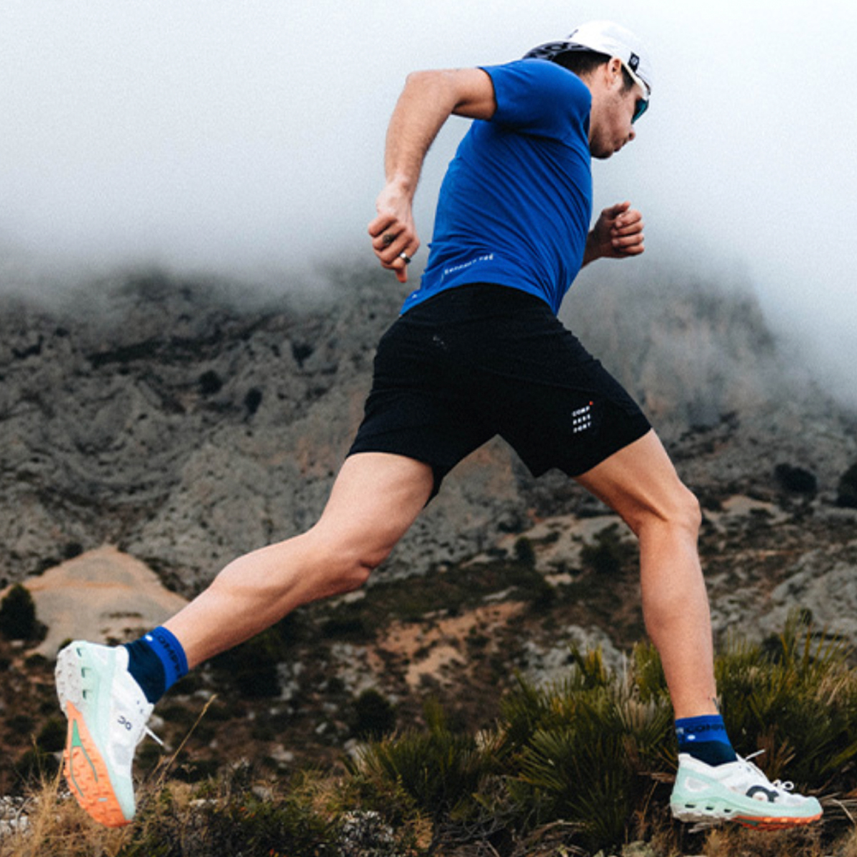 CALCETÍN UNISEX COMPRESSPORT ULTRA TRAIL LOW AZUL - 5