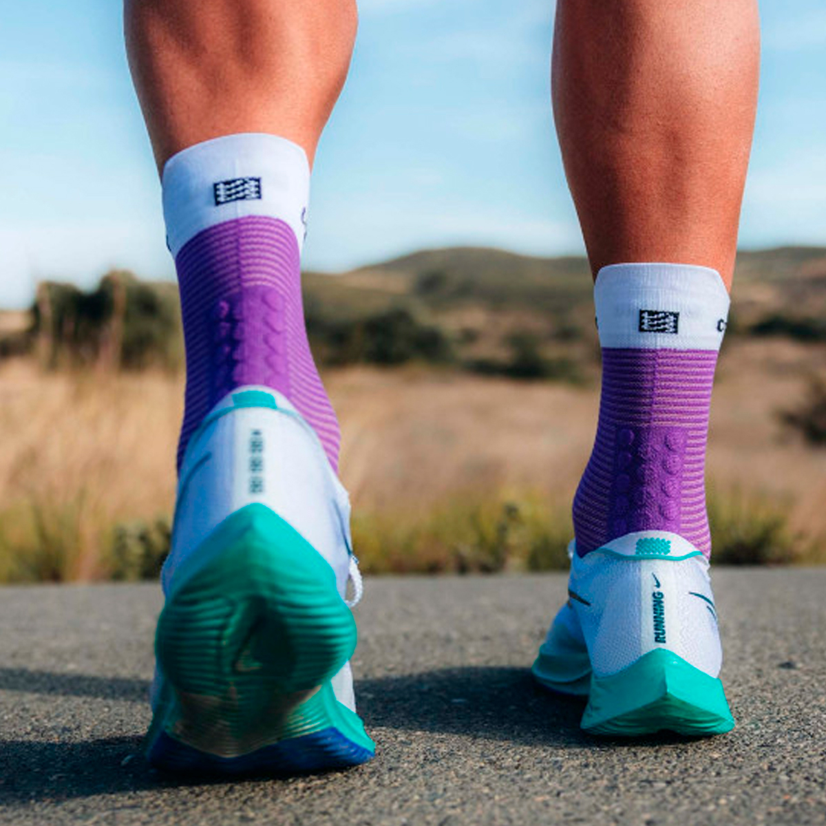 CALCETÍN UNISEX COMPRESSPORT PRO RACING V4.0 RUN HIGH LILA - 3