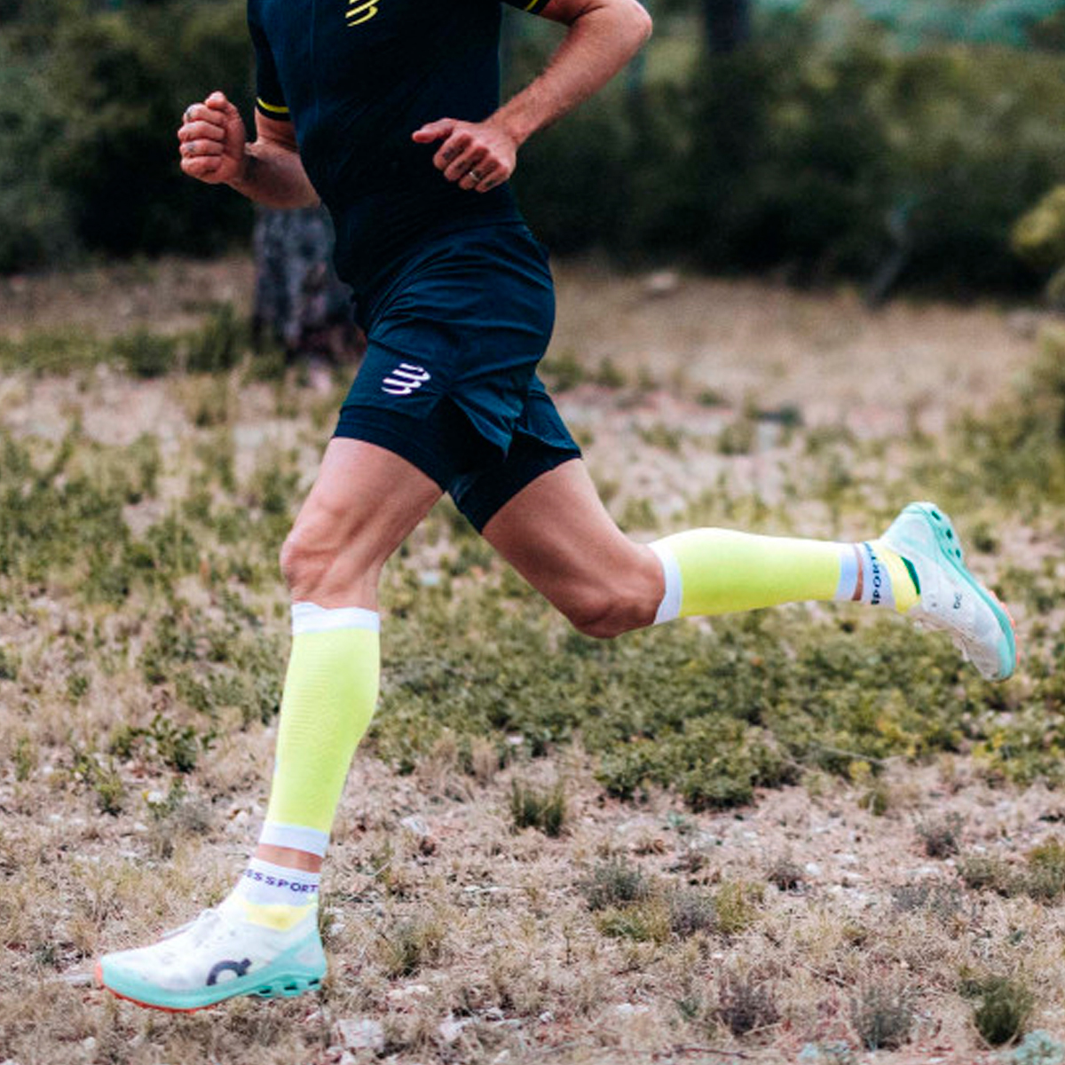 CALCETÍN UNISEX COMPRESSPORT ULTRA TRAIL LOW AMARILLO - 4