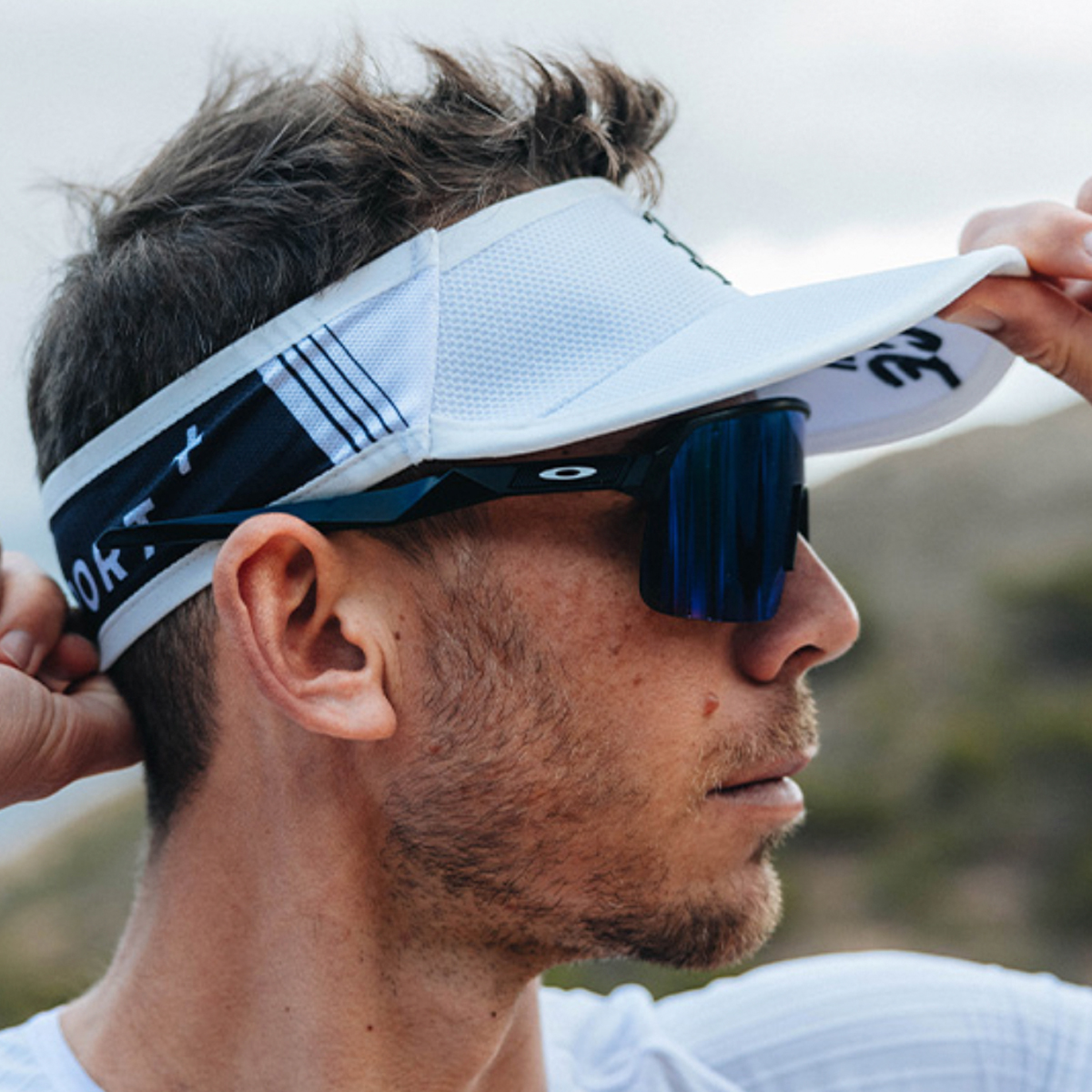 VISERA COMPRESSPORT ULTRALIGHT WHITE - 3