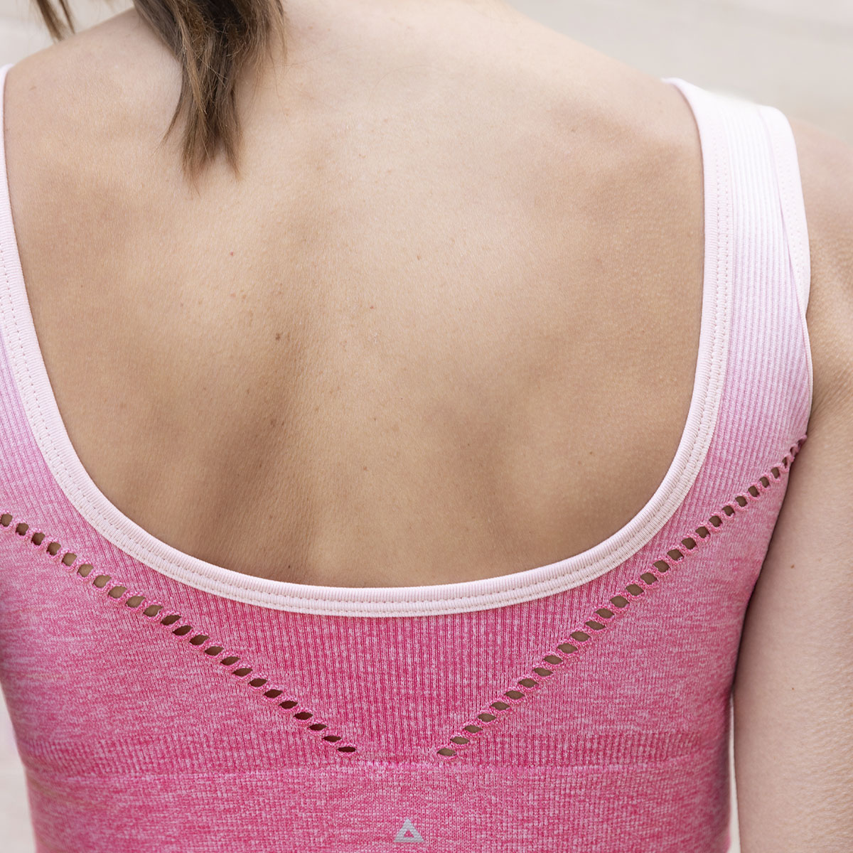TOP SEAMLESS JASPEADO FUCSIA MONARCH - 4