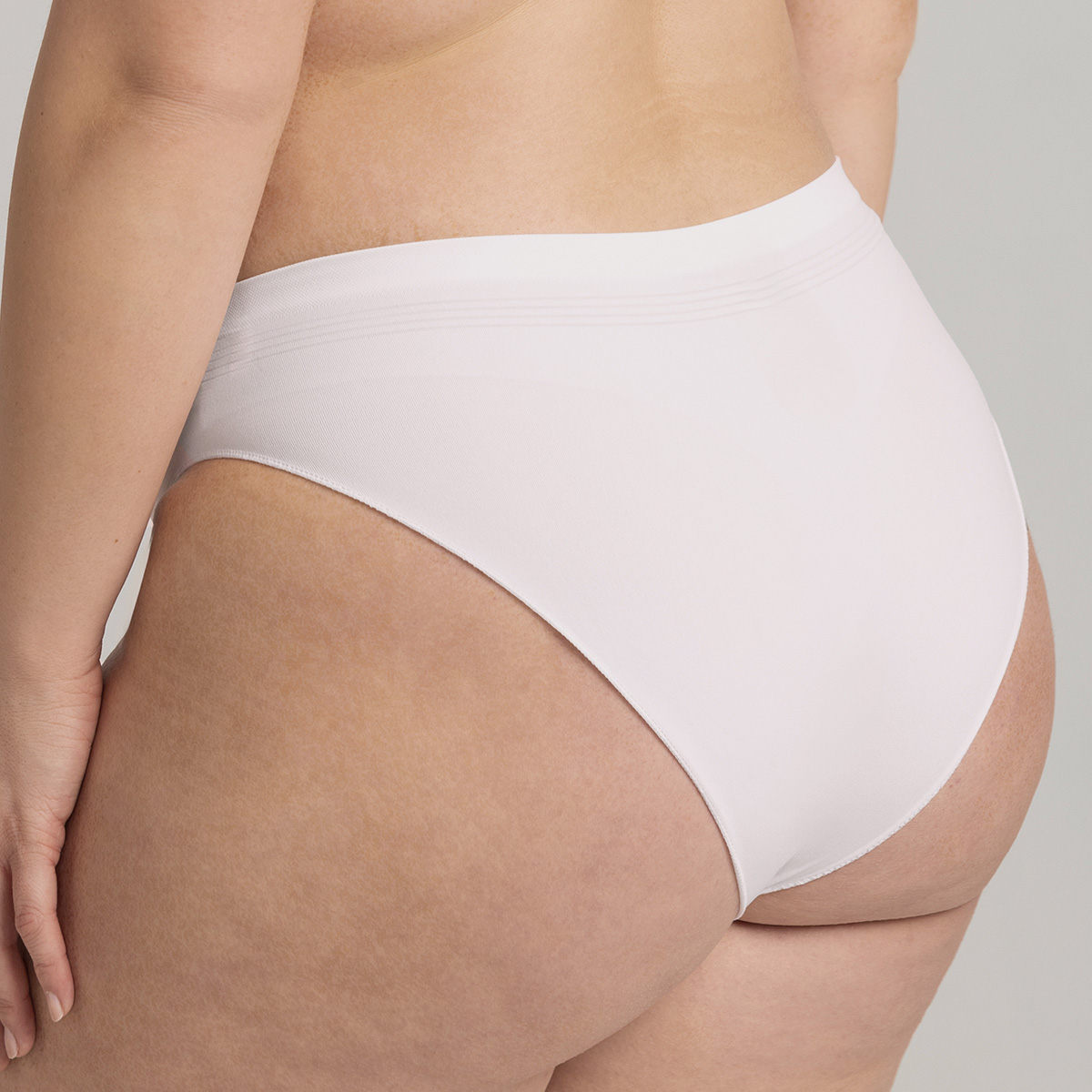 PACK CALZÓN BIKINI MICROFIBRA EN COLOR BLANCO MONARCH - 2