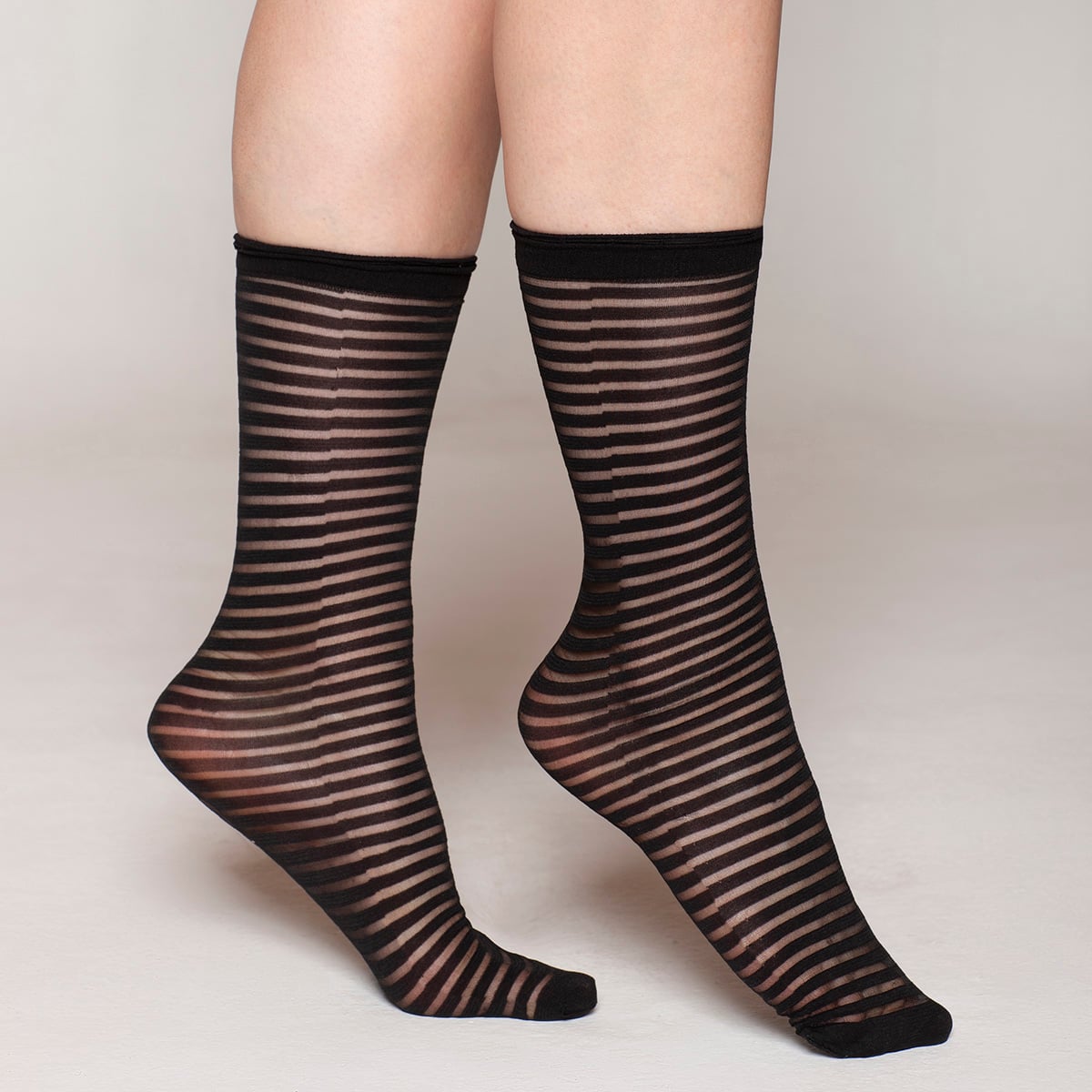 SOQUET RAYAS EN COLOR NEGRO LASST - 1