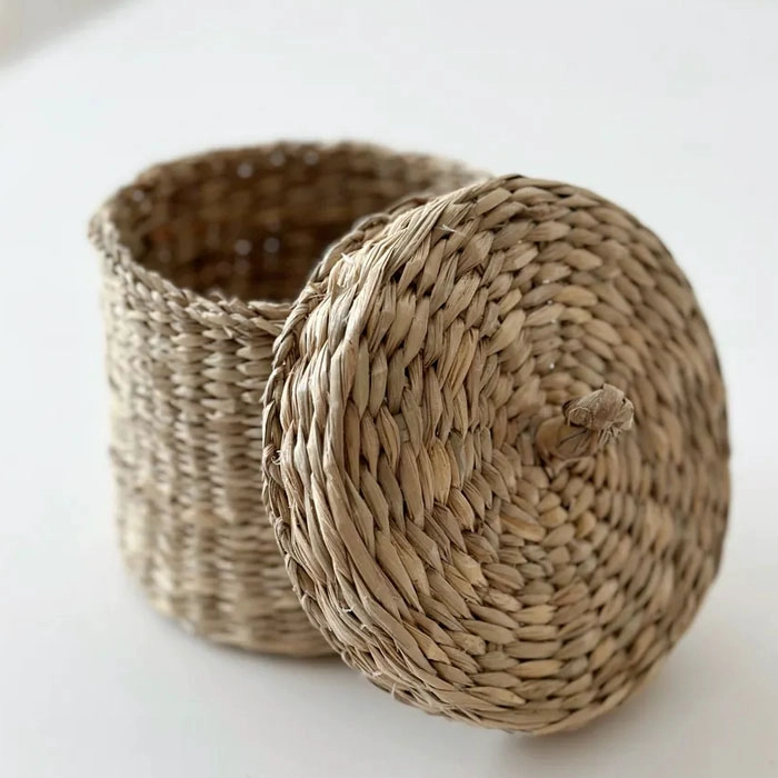 CANASTO CON TAPA O COSTURERO DE FIBRA NATURAL BRIC - 2