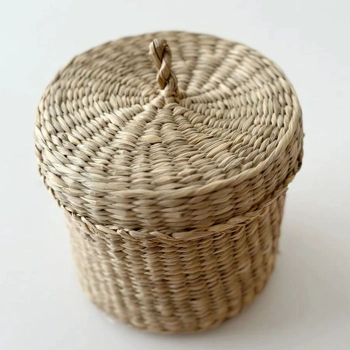 CANASTO CON TAPA O COSTURERO DE FIBRA NATURAL BRIC - 3