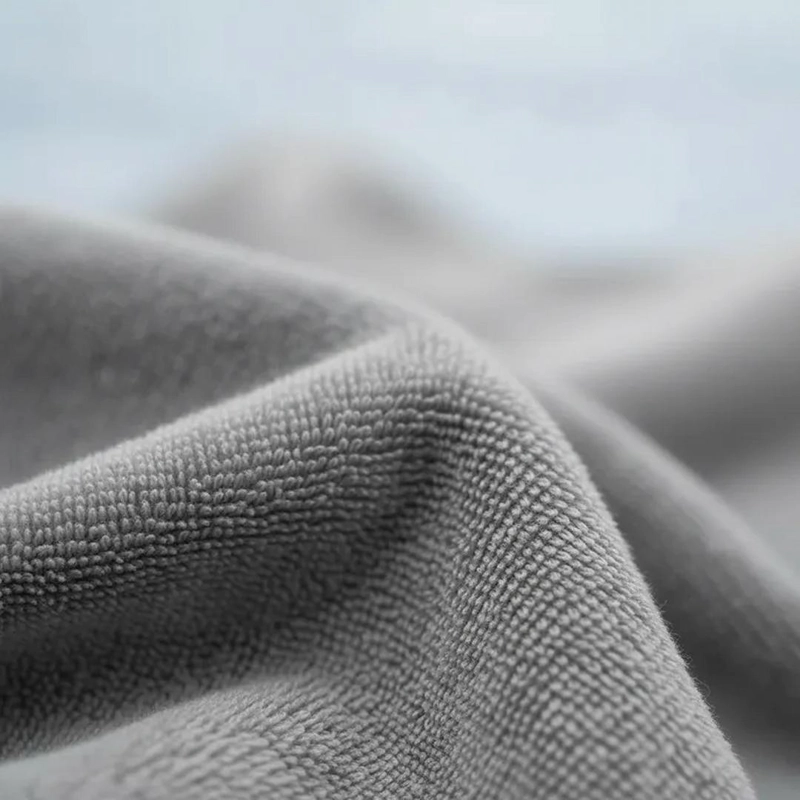 TOALLA PARA BEBE  CON CAPUCHA ELEFANTE GRIS - BABYMINE - 5