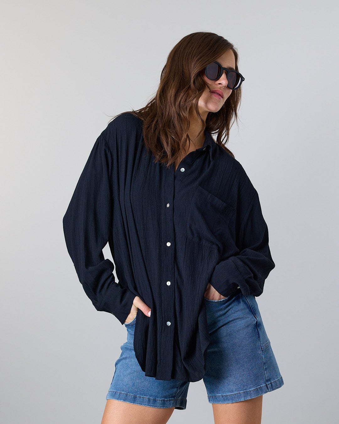 BLUSA MUJER MANGA LARGA RELAXED FIT NEGRO POLEMIC - 1