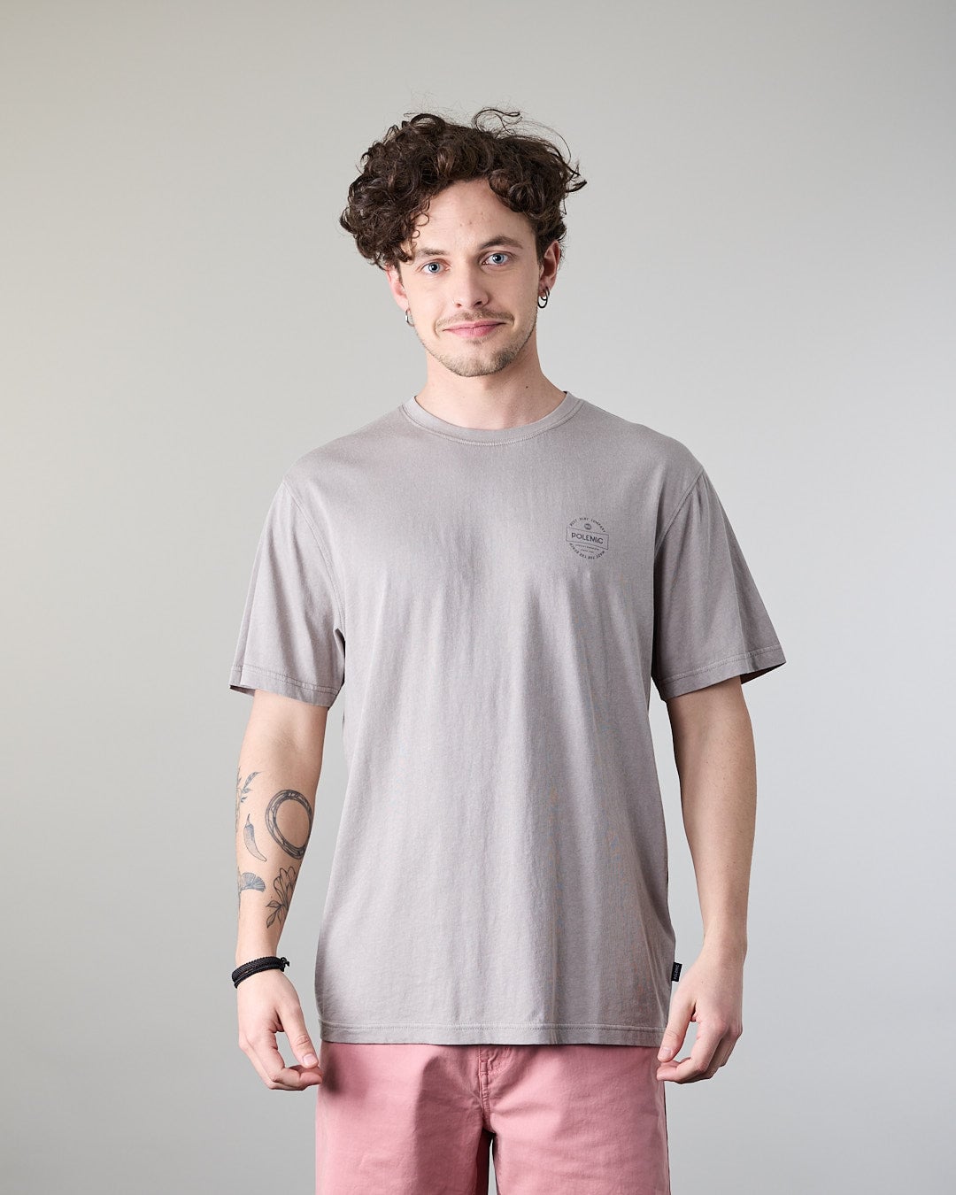 POLERA HOMBRE MANGA CORTA FLOWER XV1777 POLEMIC - 1