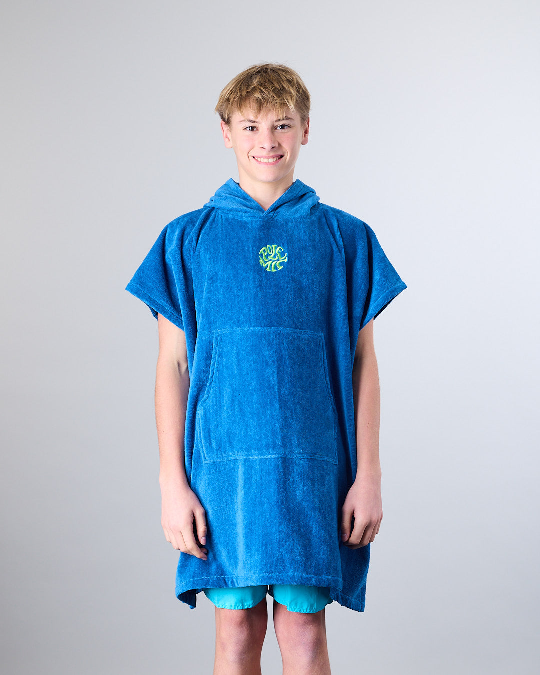 TOALLA PONCHO DE PLAYA NIÑO SURF AZUL POLEMIC - 1