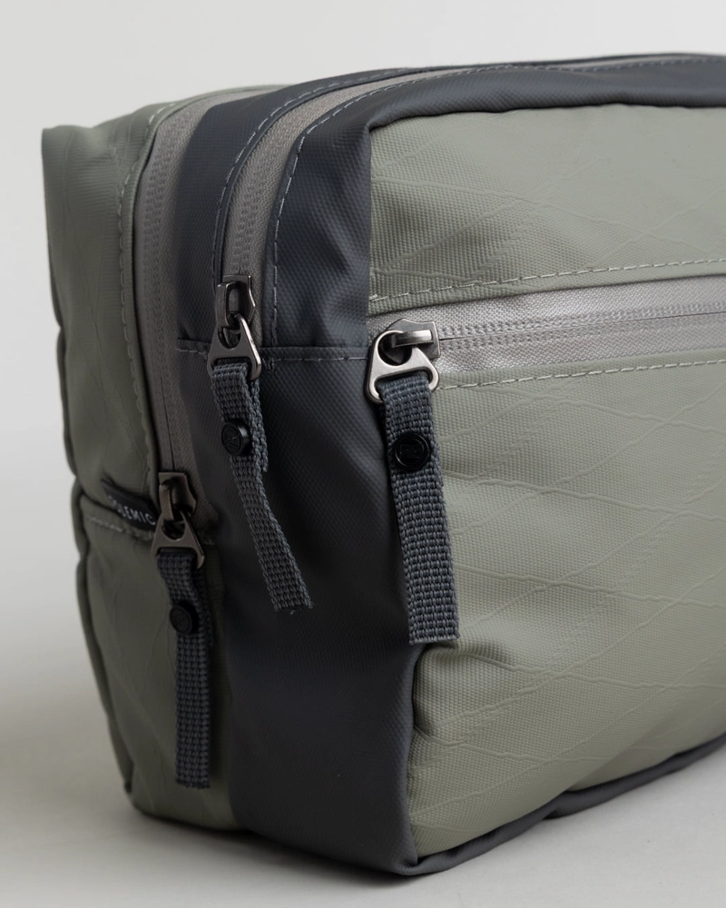 NECESER HOMBRE 4,8L ORGANIZADOR DE VIAJE VERDE POLEMIC - 5