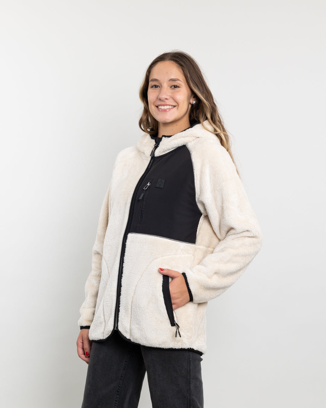 POLERON MUJER POLAR SHAGGY BONDED CON GORRO POLEMIC - 1