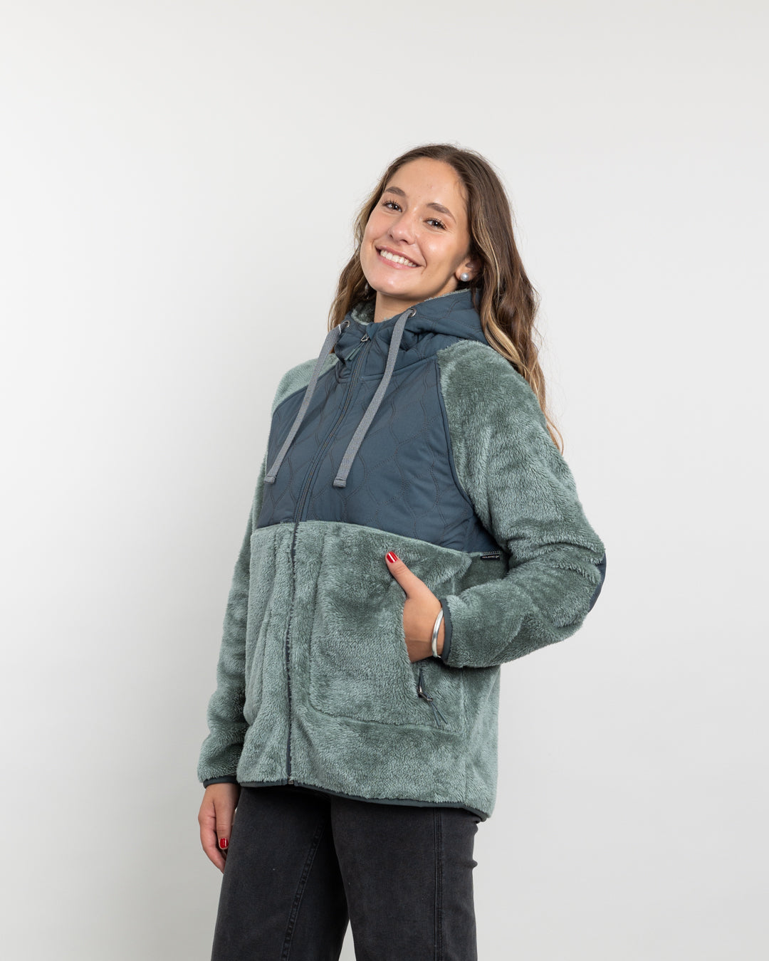 POLERON MUJER POLAR SHAGGY ACOLCHADO CON GORRO POLEMIC - 2