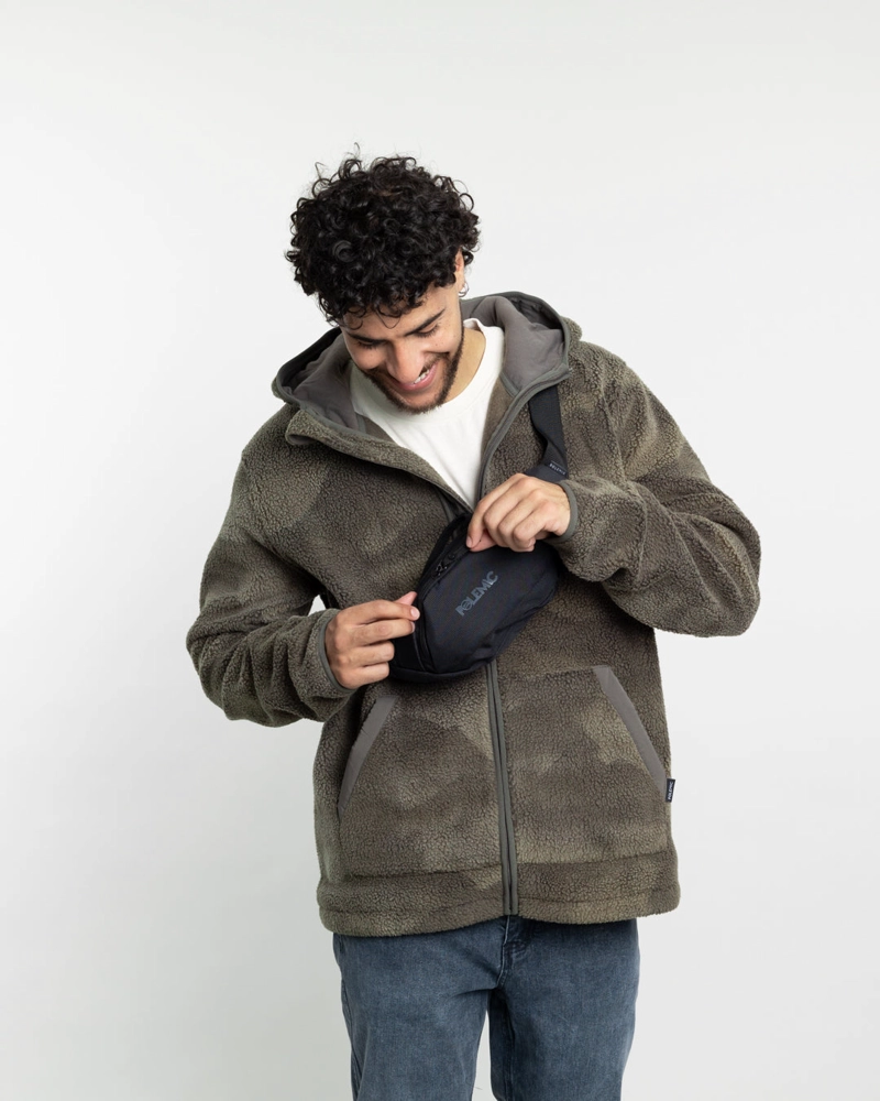 POLERON HOMBRE MINI SHERPA PRINT CON GORRO POLEMIC - 4