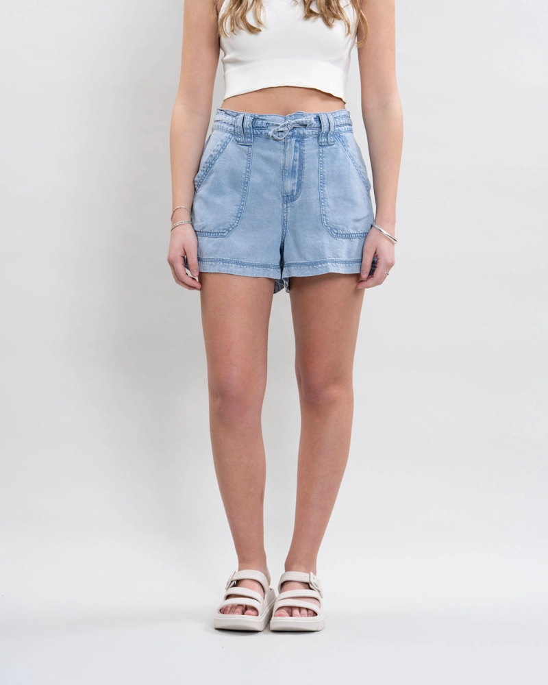 SHORT MUJER TENCEL PRETINA ELASTICADA CELESTE POLEMIC - 3