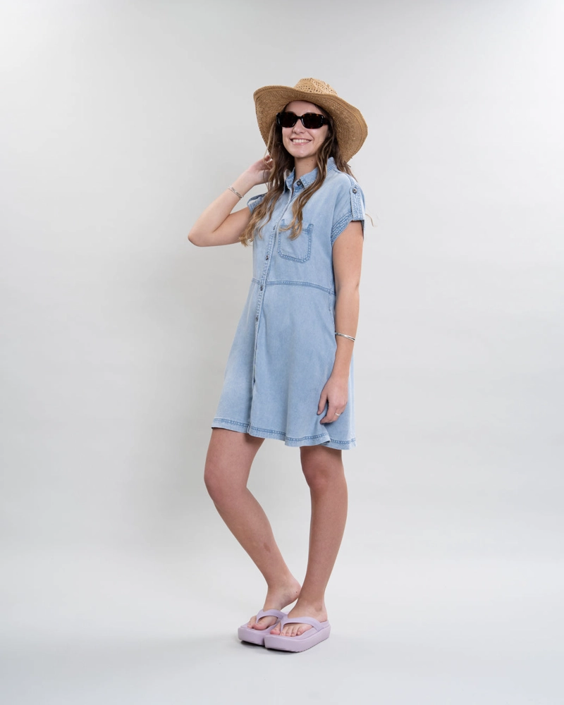 VESTIDO CAMISERO DE TENCEL CON BOTONES CELESTE POLEMIC - 3