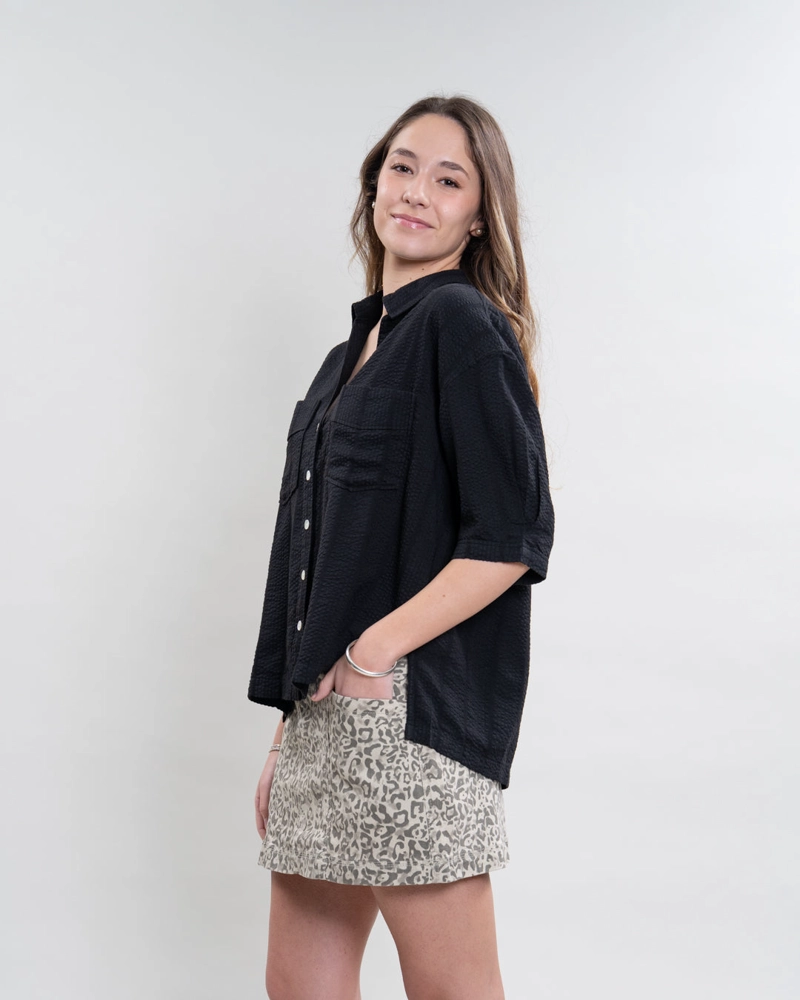 BLUSA MUJER CUELLO CAMISERO NEGRO POLEMIC - 1
