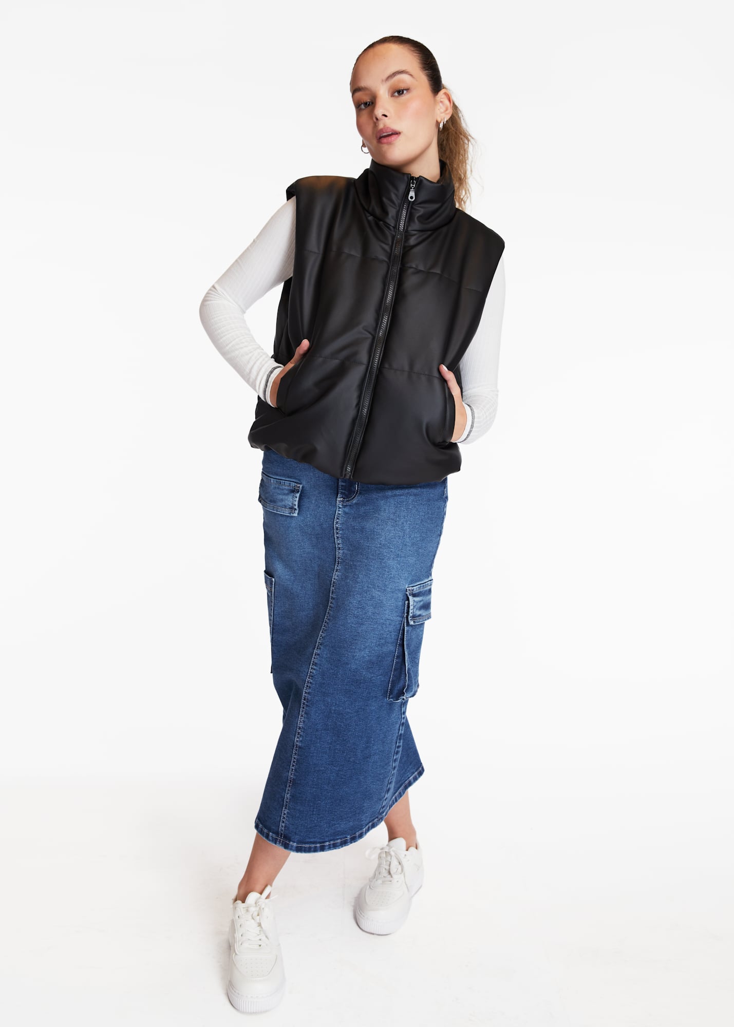 CHAQUETA BLAIR PUFFER CROP PU NEGRA EFESIS | EFESIS - 1