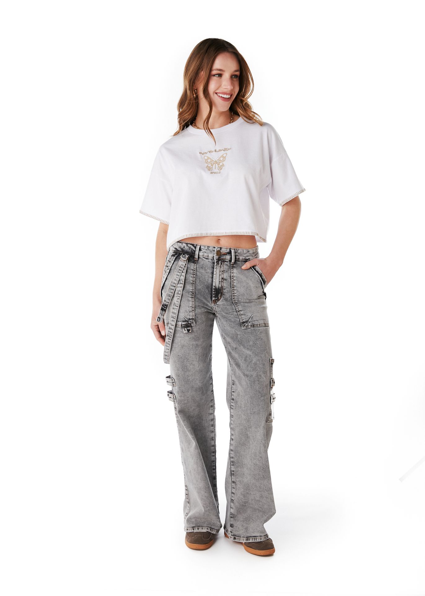 POLERA BIANCHI CROP OVERSIZE C/ BORDADO BLANCO EFESIS - 1