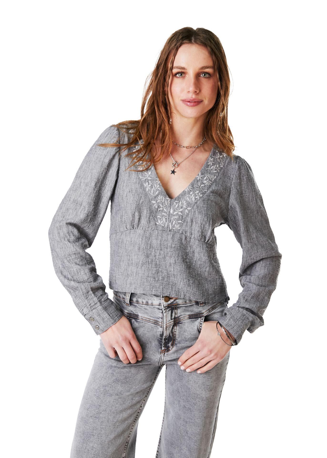 BLUSA KENIA REGULAR BORDADO ESCOTE GRIS EFESIS - 2