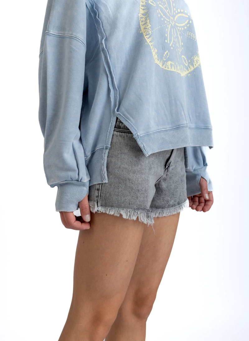 POLERON KIOTO OVERSIZE CORTES Y ESTAMPADO CELESTE EFESIS - 6