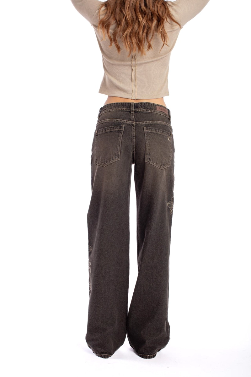 JEANS DIRTY WIDE TIRO BAJO BORDADO INFLADO NEGRO EFESIS - 5