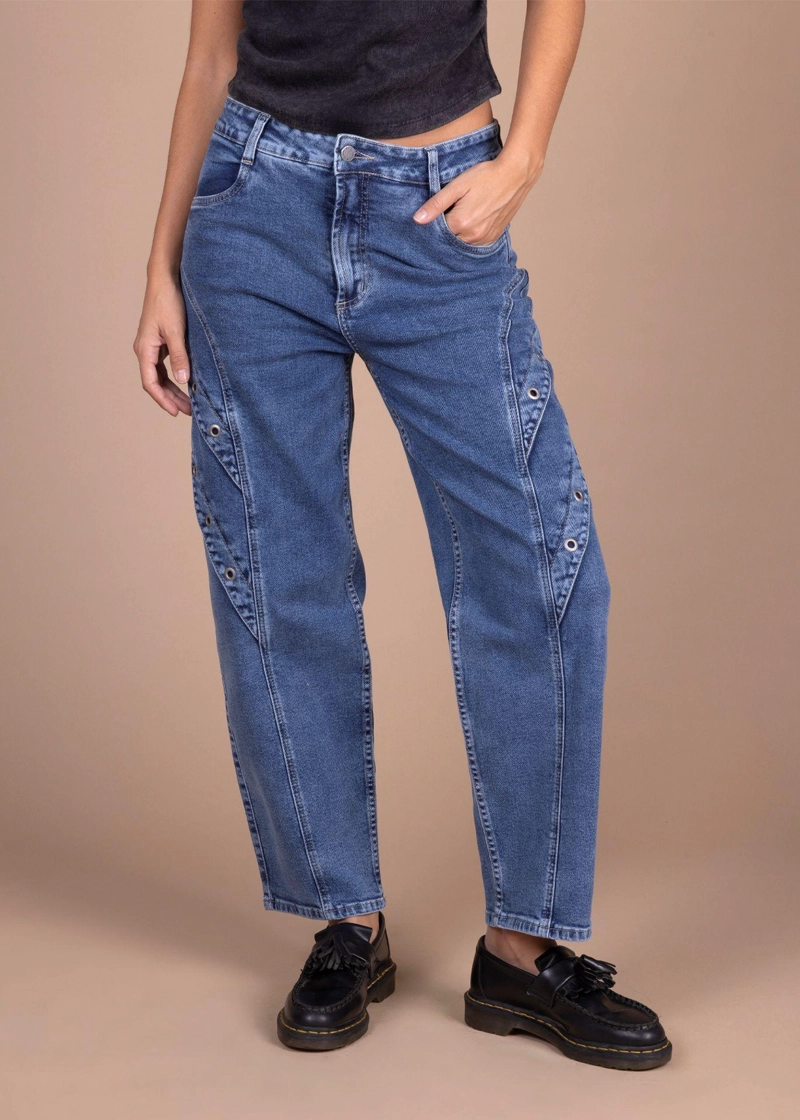 JEANS RIGEL BALLOON ALFORZA CON OJETILLOS AZUL EFESIS - 2