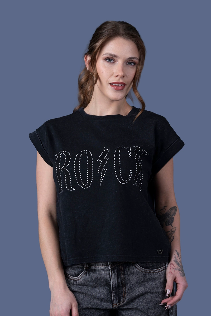 POLERA LAIA REGULAR 'ROCK' TACHAS NEGRO EFESIS - 2