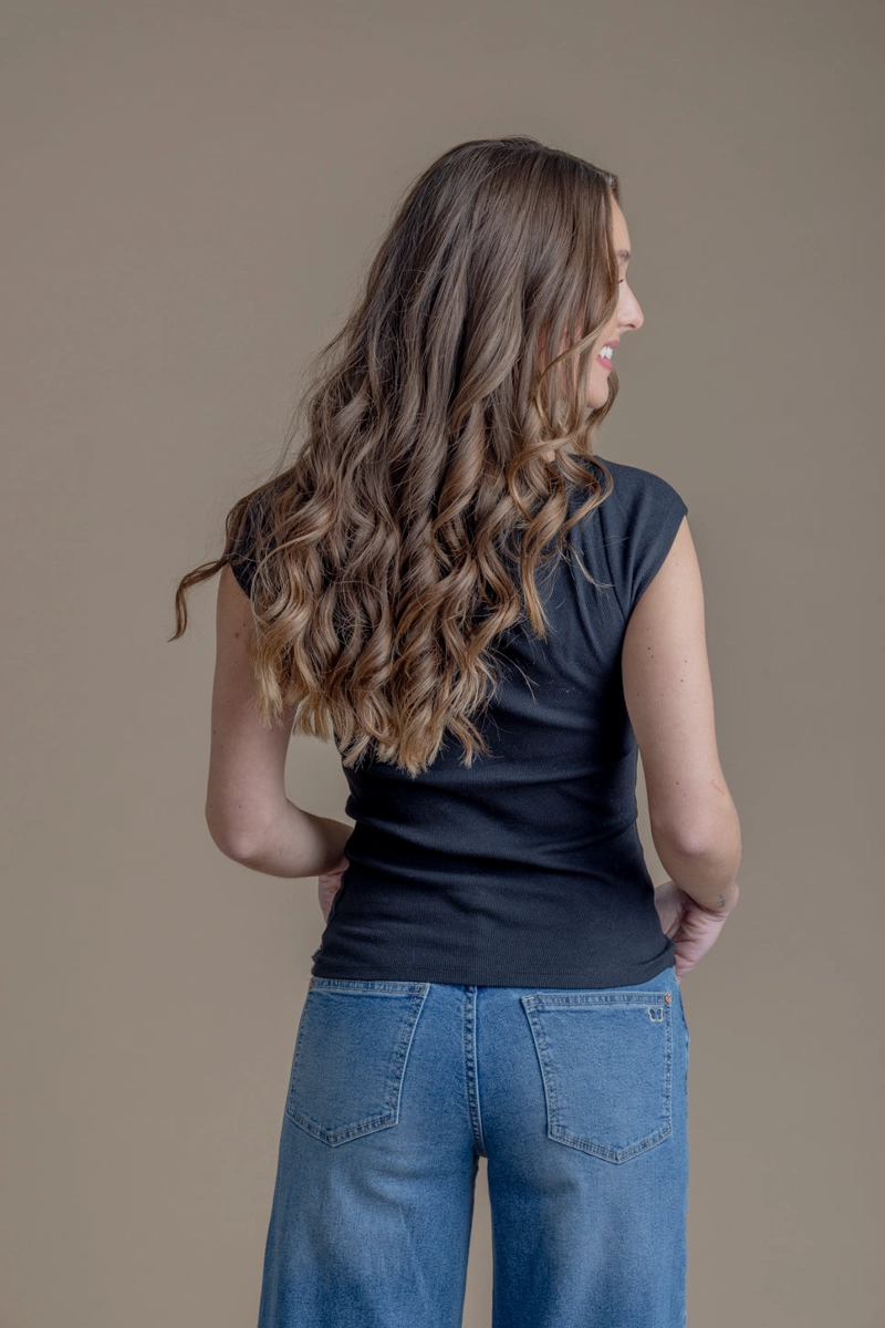 POLERA CELIA REGULAR ESTRELLA CADENAS NEGRO EFESIS - 5