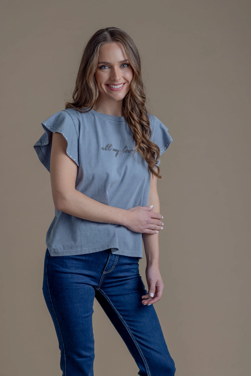 POLERA DAKOTA REGULAR VUELOS EN MANGA Y TACHAS GRIS CLARO EFESIS - 3