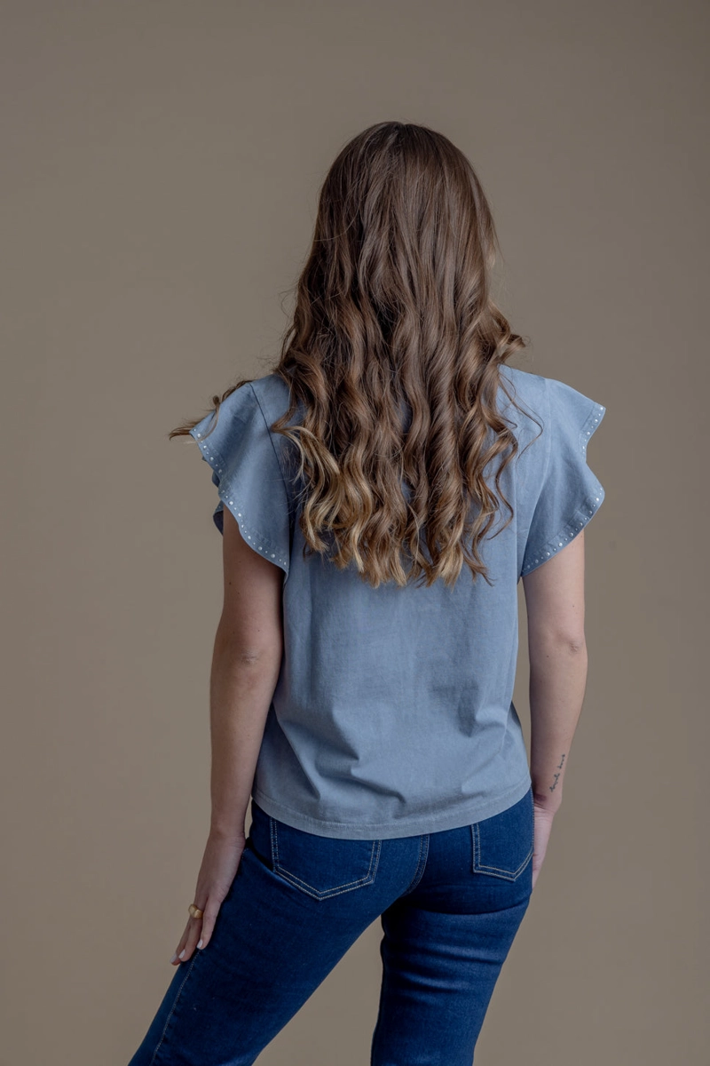 POLERA DAKOTA REGULAR VUELOS EN MANGA Y TACHAS GRIS CLARO EFESIS - 5