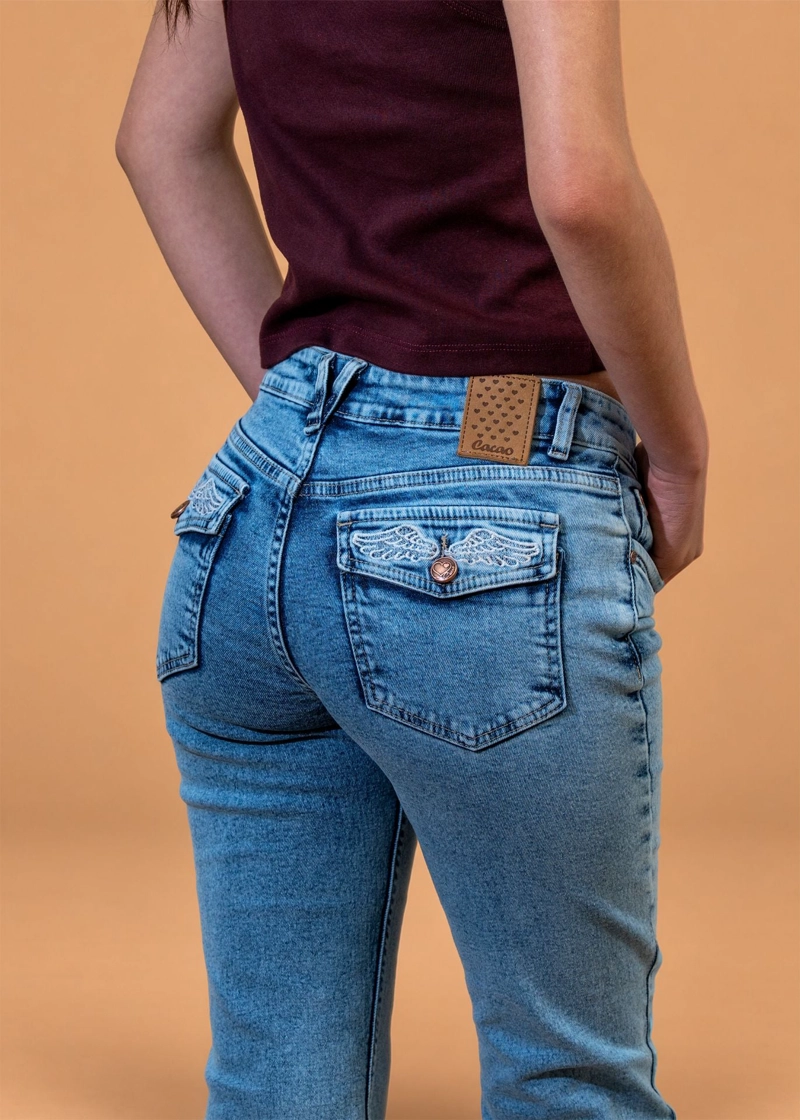 JEANS LOIS FLARE TAPETAS BORDADAS AZUL CACAO - 6
