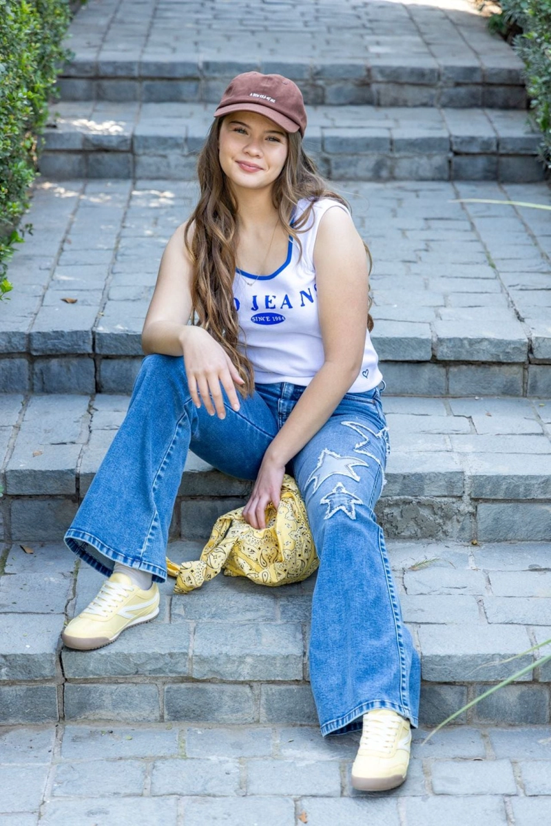 JEANS CHIKY FLARE ESTRELLA PARCHE AZUL CACAO - 1